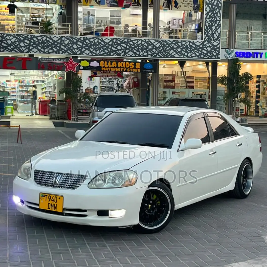 Toyota Mark II 2004 White
