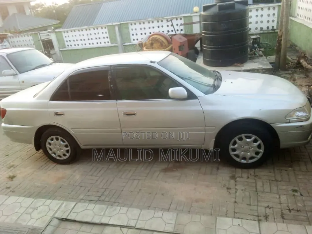 Toyota Carina 2001 Silver