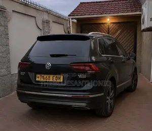 Volkswagen Tiguan 2020 Black