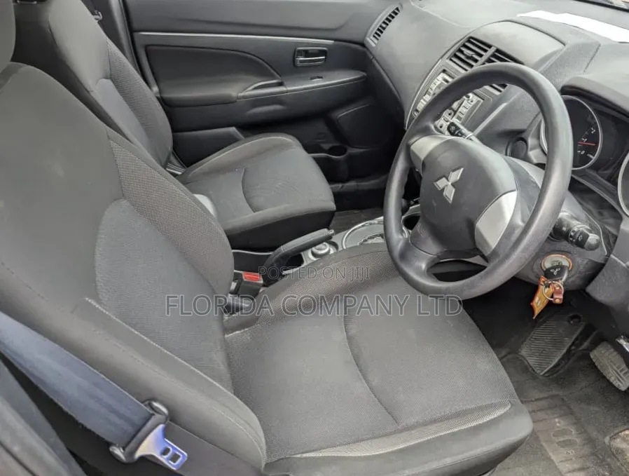 Mitsubishi RVR 2010 Red