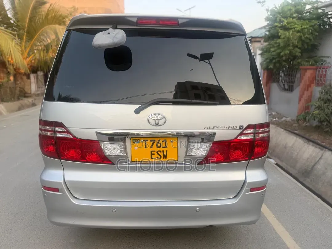 Toyota Alphard 2006 Silver