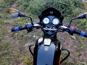 TVS HLX 125 2025 Black