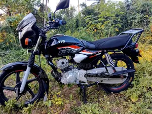 TVS HLX 125 2025 Black