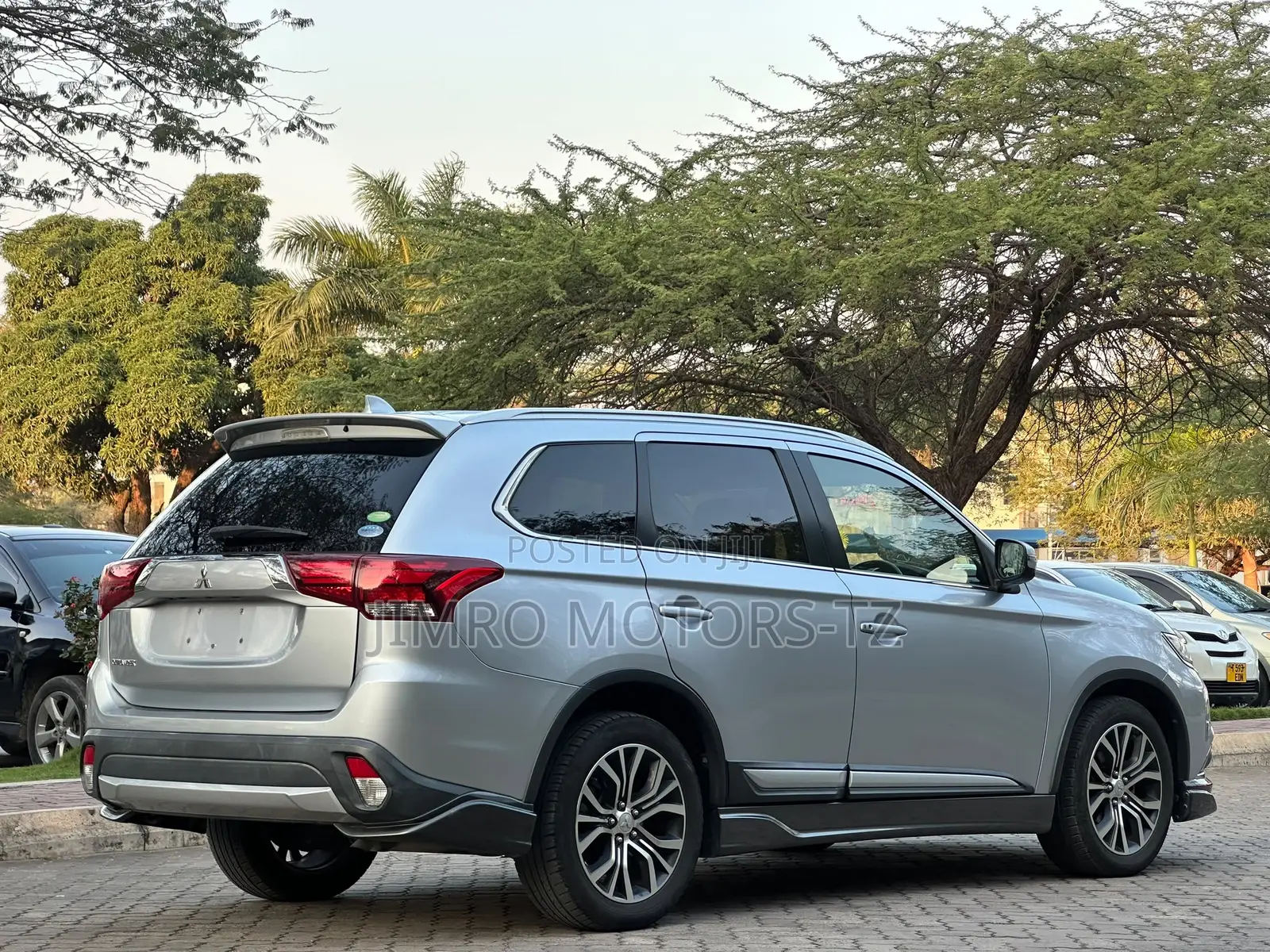 Mitsubishi Outlander 2014 Silver