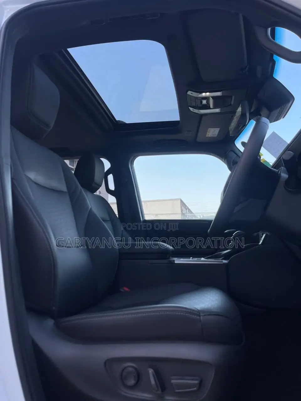 New Toyota Land Cruiser Prado 2.7 2024 White