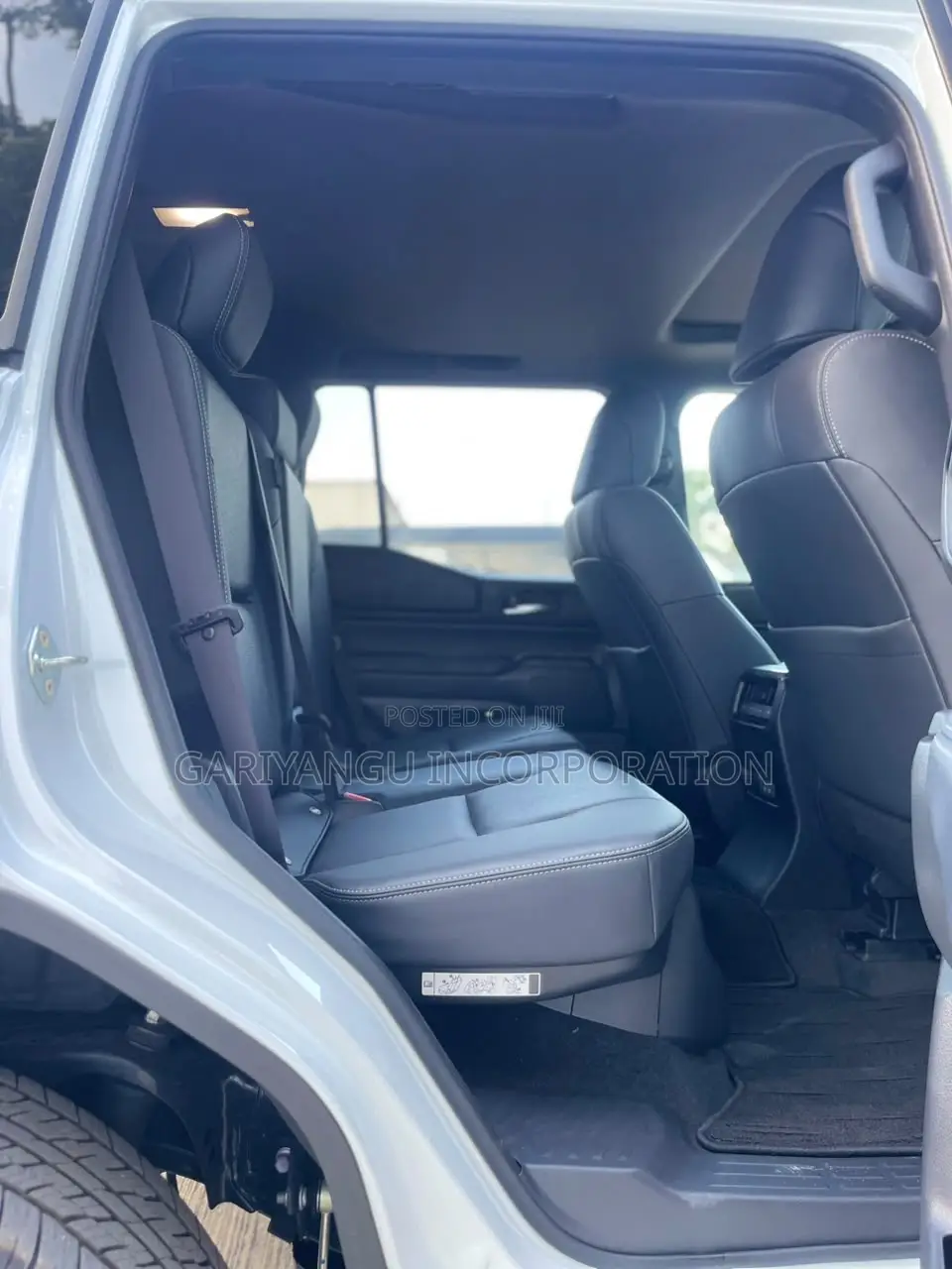 New Toyota Land Cruiser Prado 2.7 2024 White