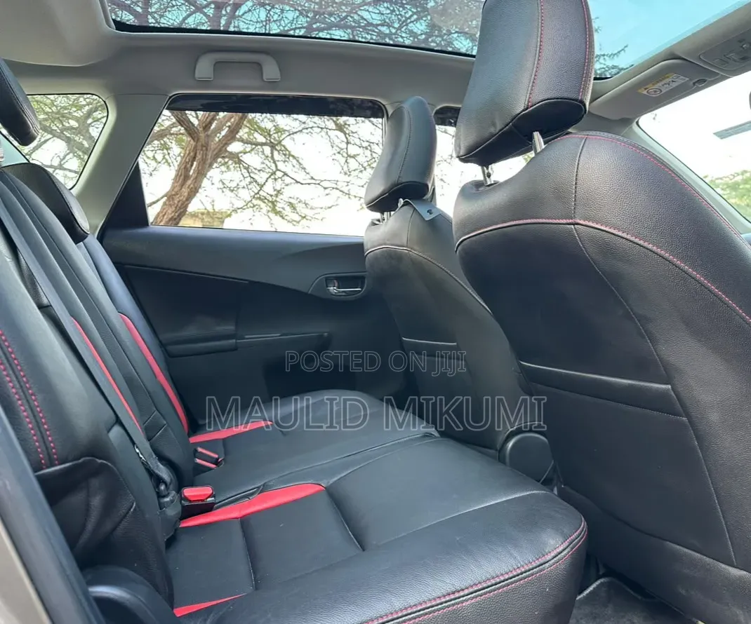 Toyota Ractis 2015 Gray