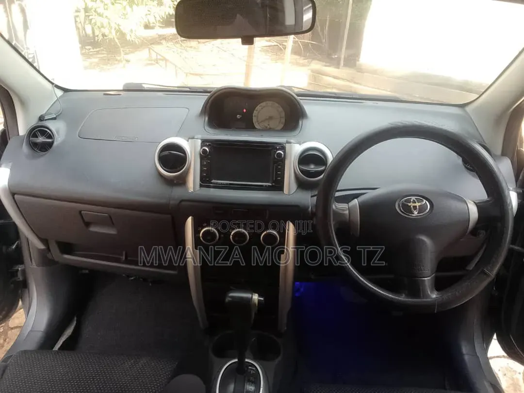 Toyota IST 2004 Gray