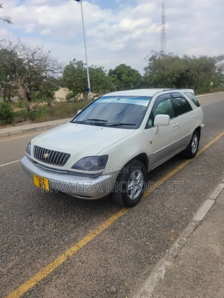 Toyota Harrier 1998 Pearl