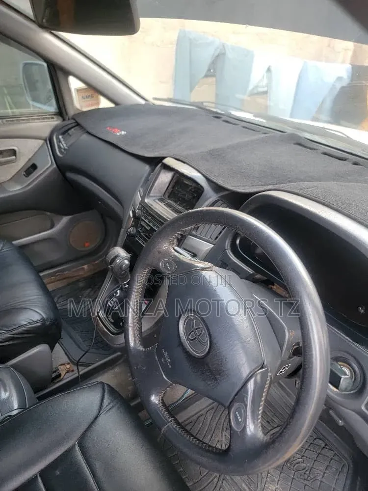Toyota Harrier 1998 Pearl