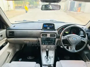 Subaru Forester 2025 Silver
