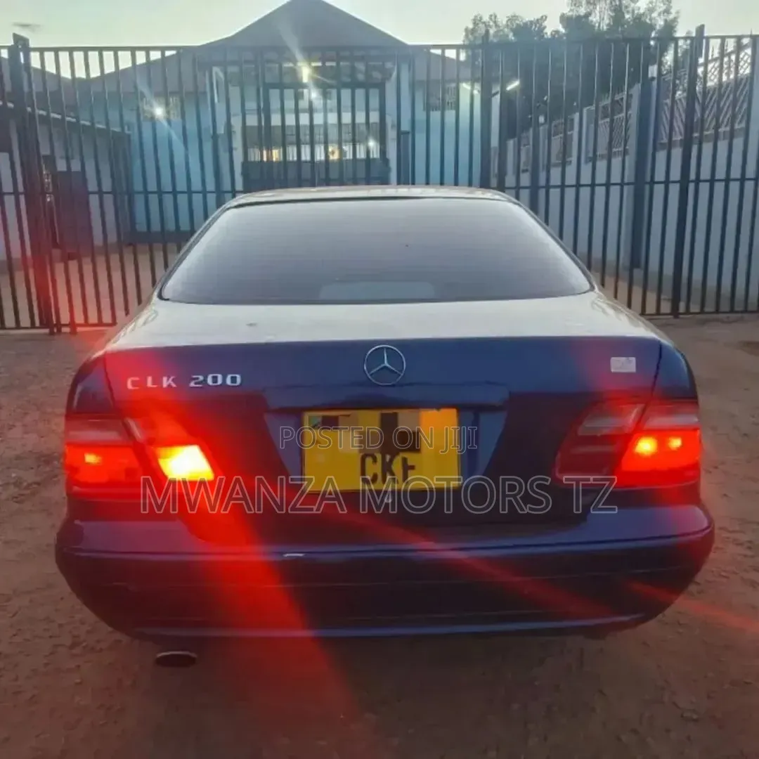 Mercedes-Benz C-Class 2004 Blue