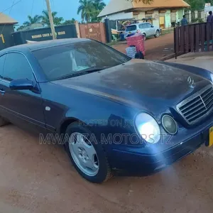 Mercedes-Benz C-Class 2004 Blue