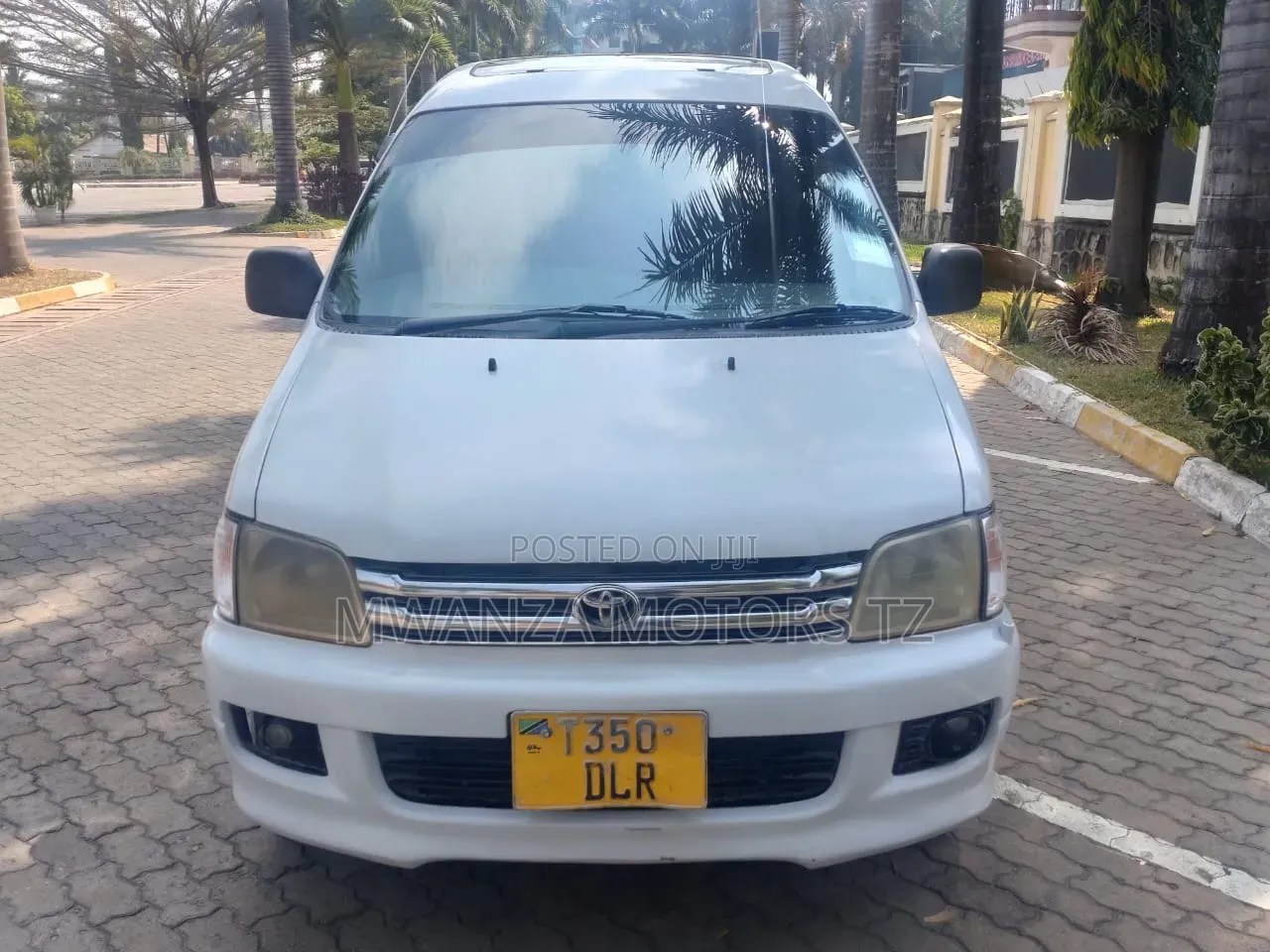 Toyota Noah 2001 Pearl