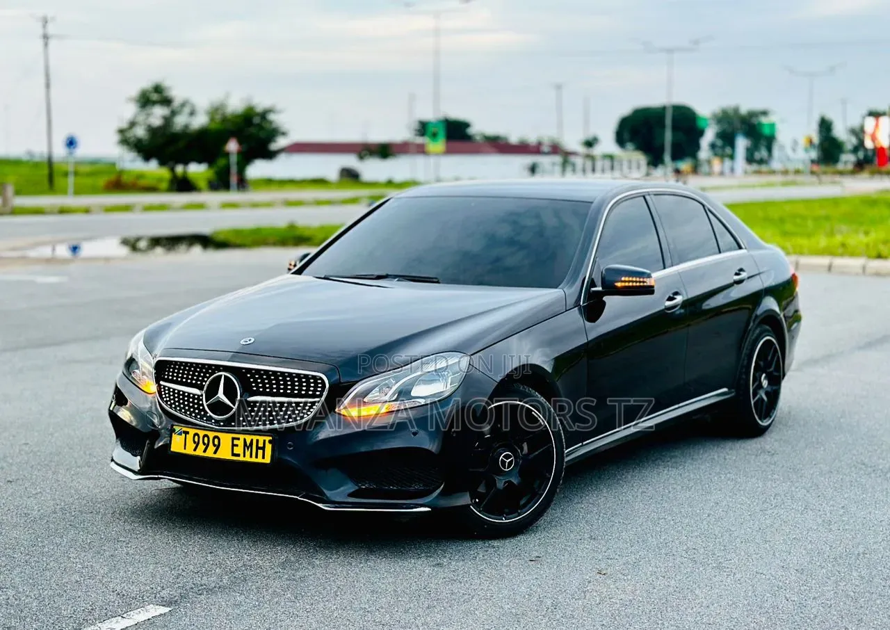 Mercedes-Benz E200 2015 Black