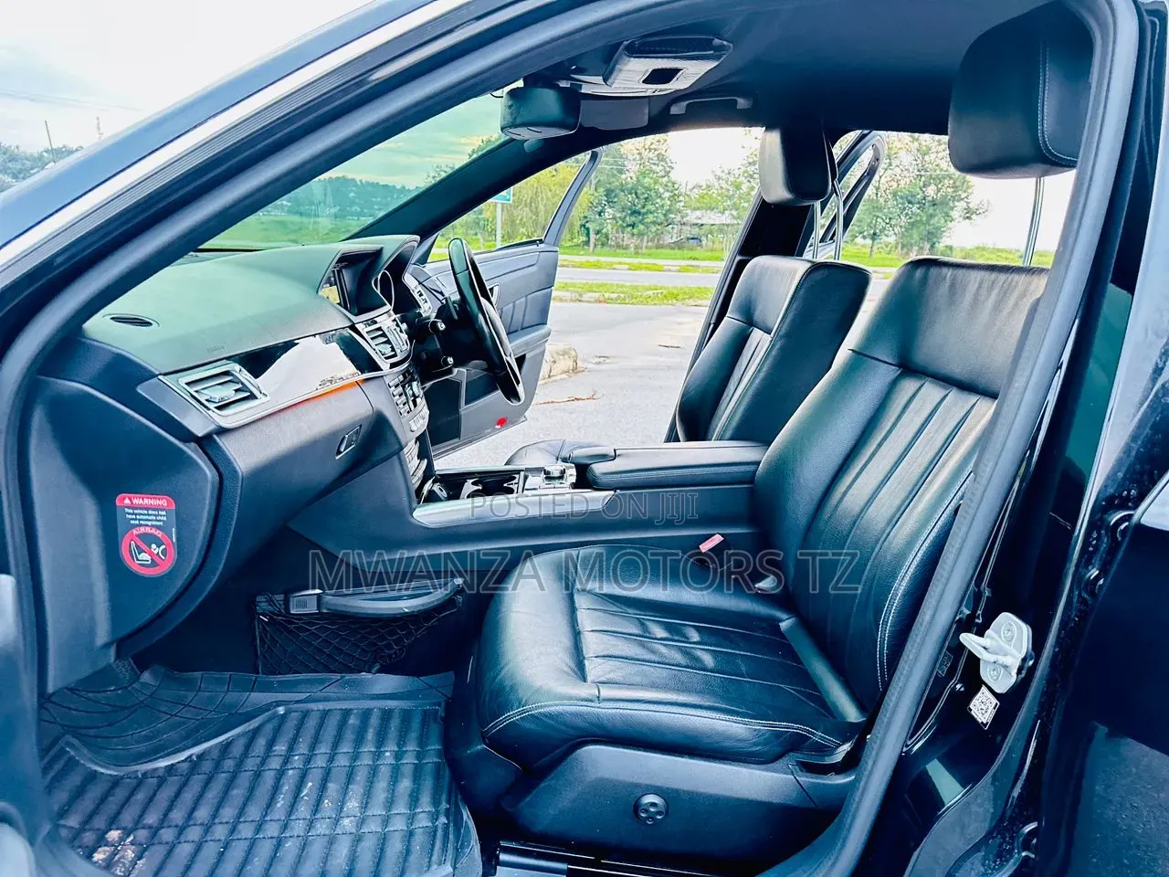 Mercedes-Benz E200 2015 Black