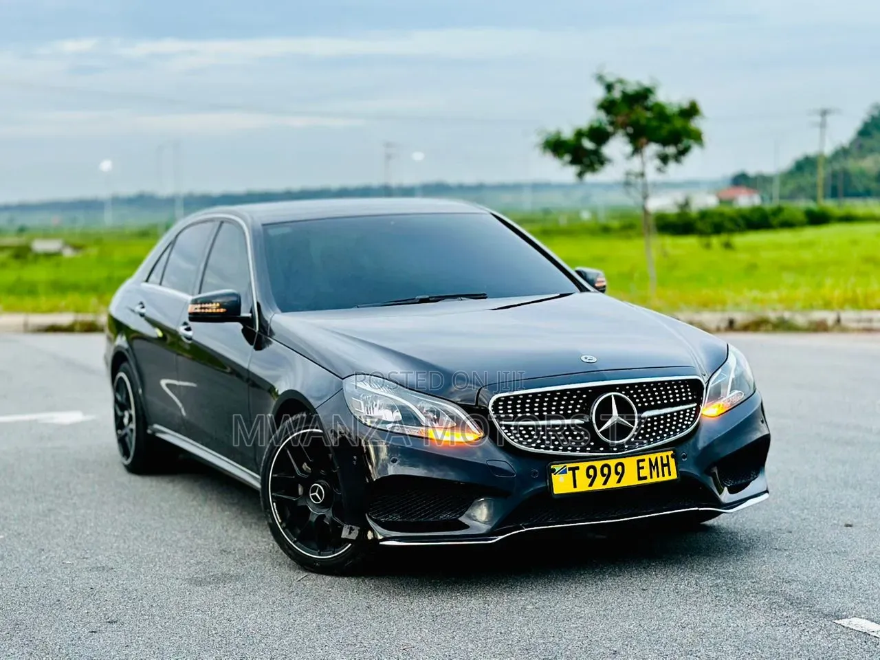 Mercedes-Benz E200 2015 Black