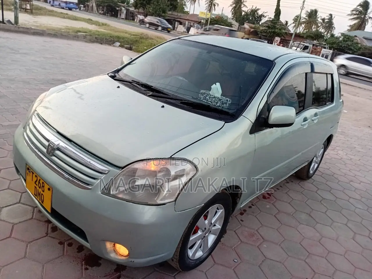 Toyota Raum 1.5 AWD 2004 Beige