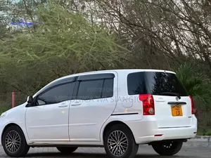 Toyota Raum 2005 White