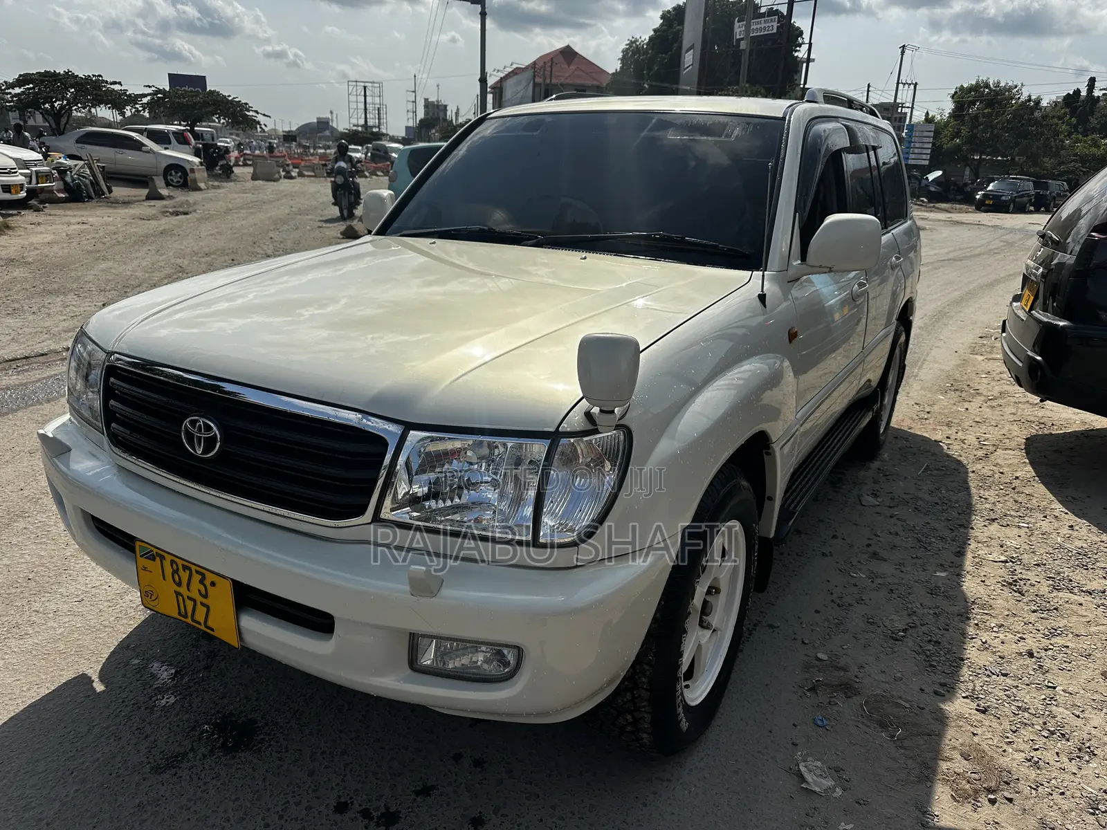 Toyota Land Cruiser HDJ 100 2002 White