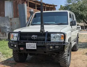 Toyota Land Cruiser 79 Series 2019 White
