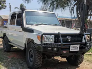 Toyota Land Cruiser 79 Series 2019 White