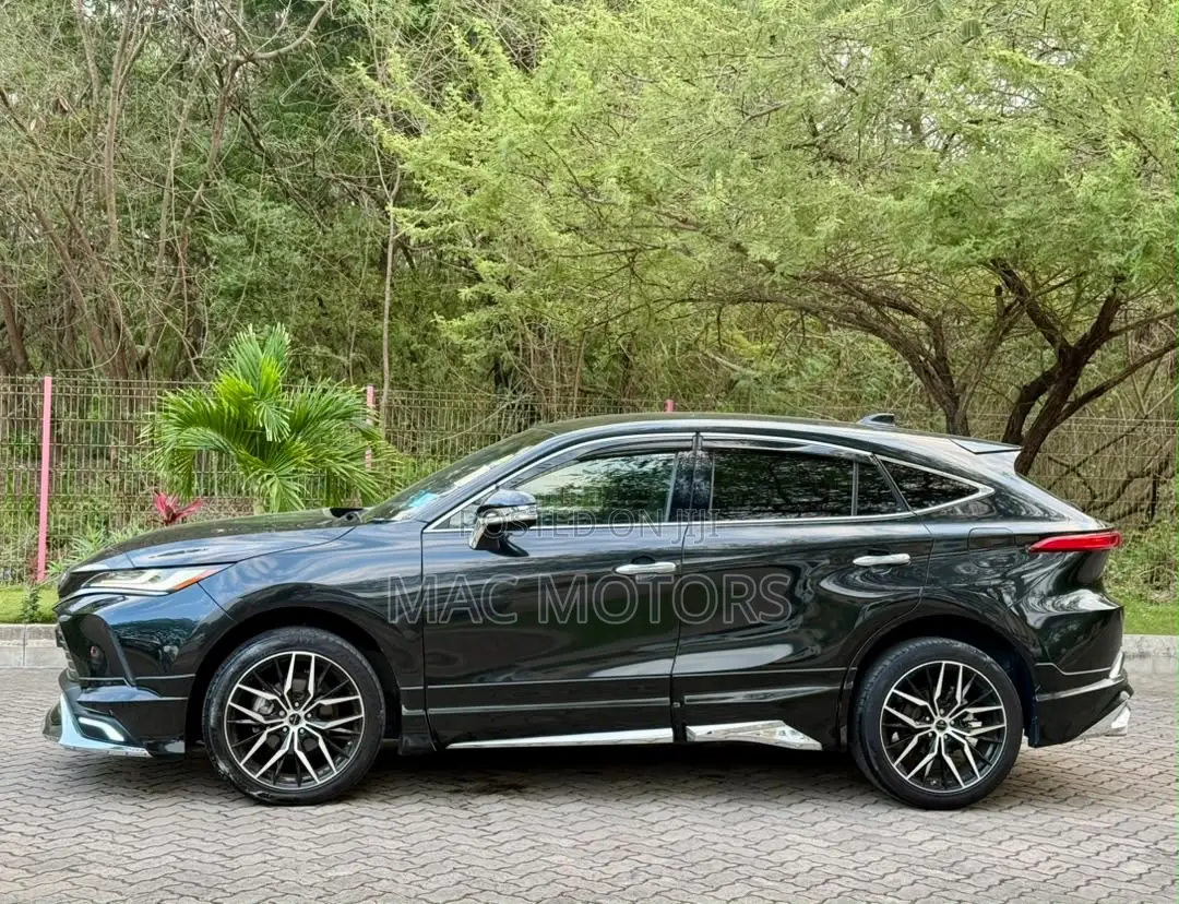 Toyota Harrier 2020 Black