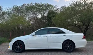 Toyota Crown 2007 White