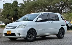 Toyota Raum 1.5 FWD 2005 White