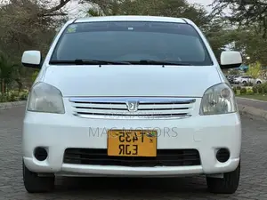 Toyota Raum 1.5 FWD 2005 White