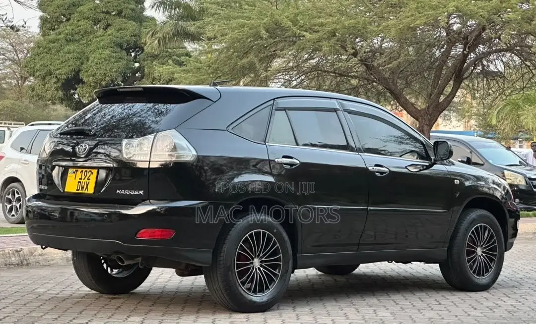 Toyota Harrier 2005 Black