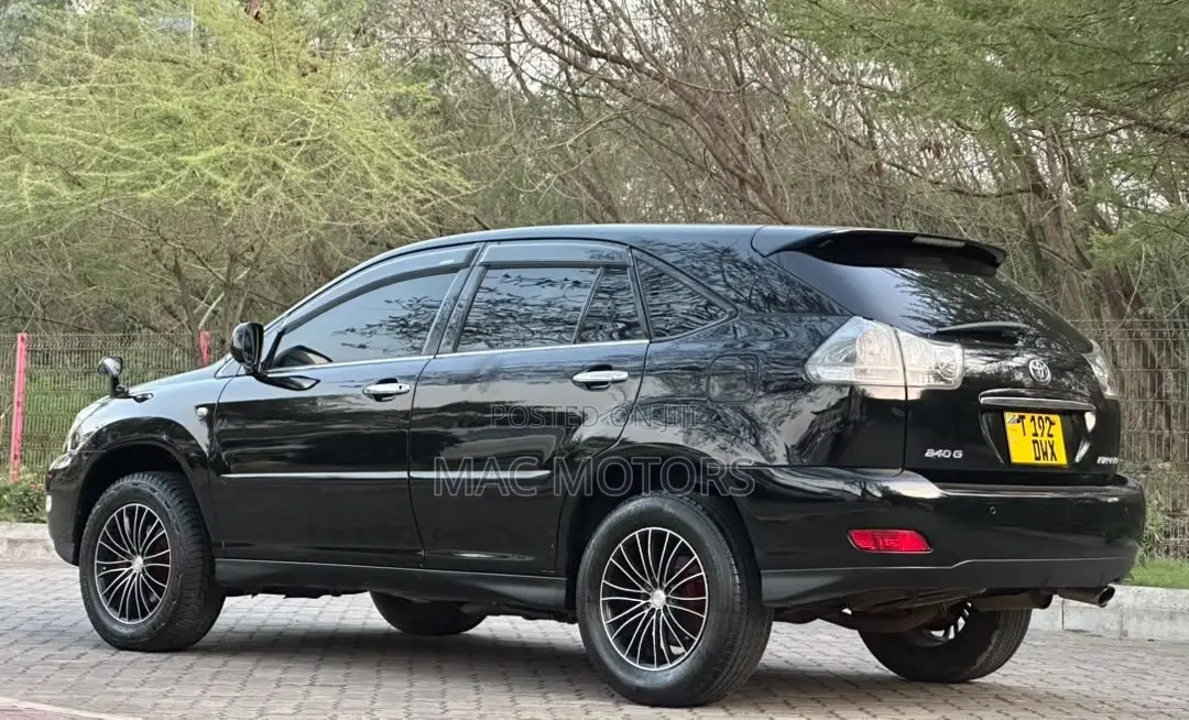 Toyota Harrier 2005 Black