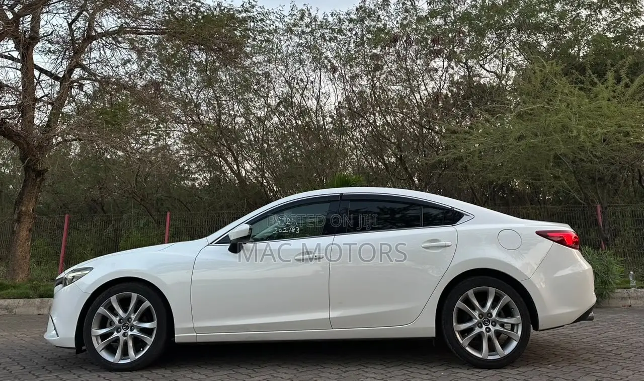 Mazda Atenza 2015 White