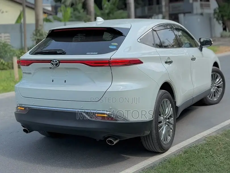 Toyota Harrier 2021 White
