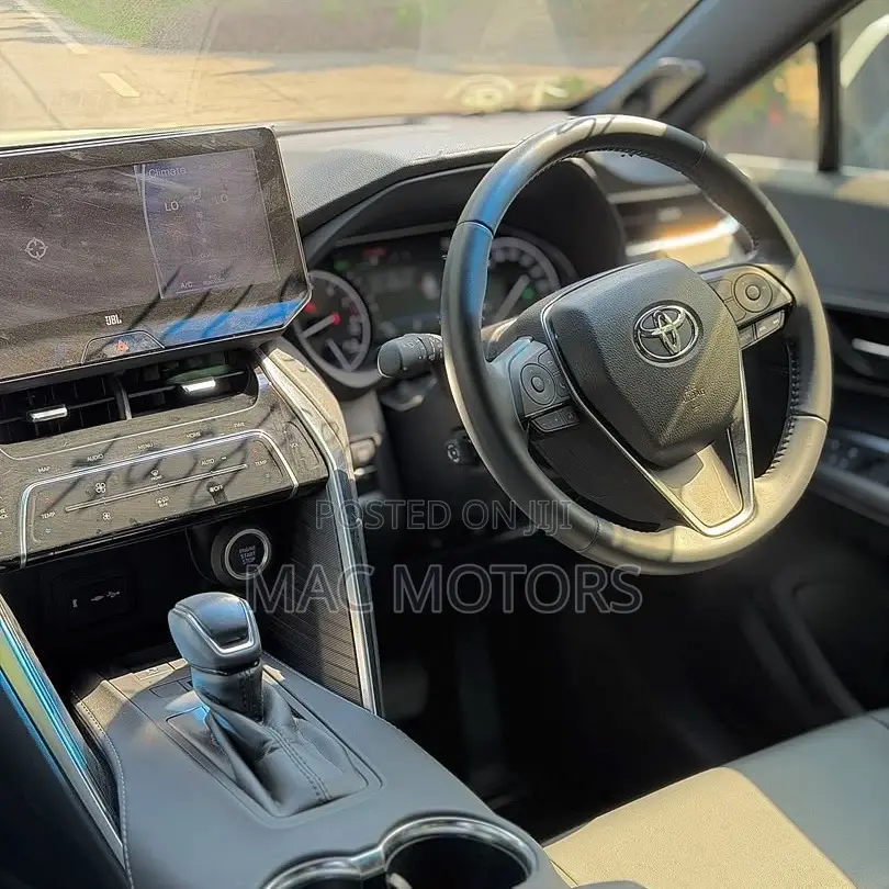 Toyota Harrier 2021 White