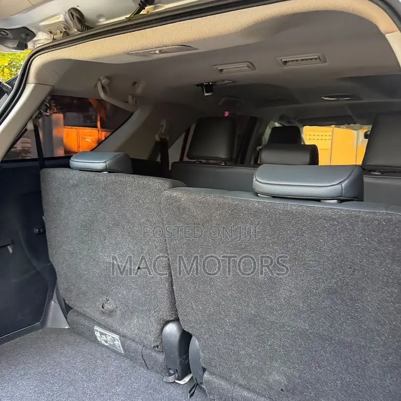 Toyota Fortuner 2.4 D AWD 2021 Silver