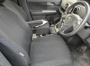 Toyota Corolla Rumion 2009 Black