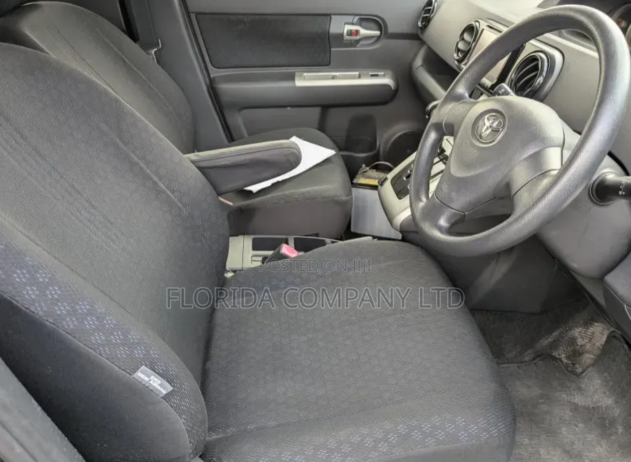 Toyota Corolla Rumion 2009 Black