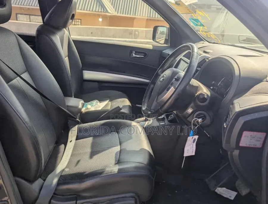 Nissan X-Trail 2012 Black