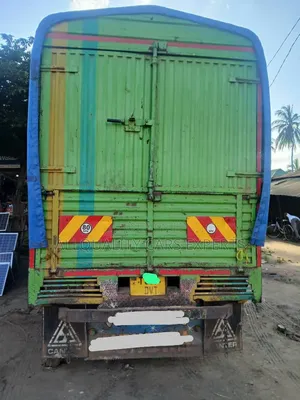 Canter Ya Mzigo 4d35 3 1⁄2