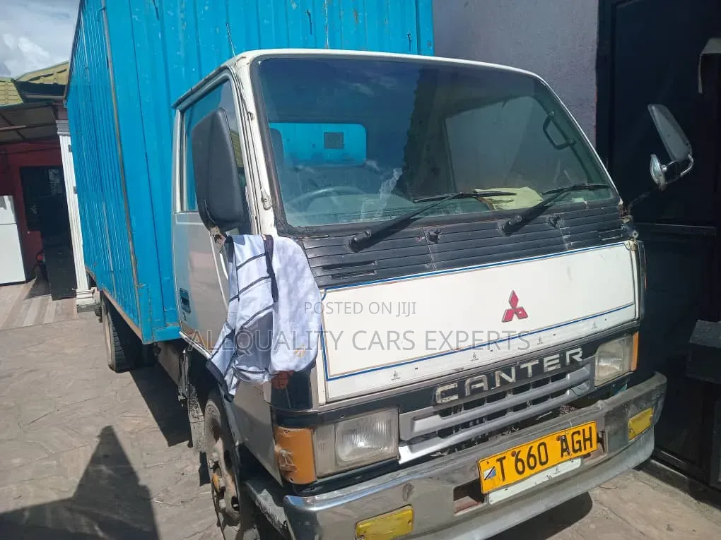 Canter Ya Mzigo 4d35 3 1⁄2