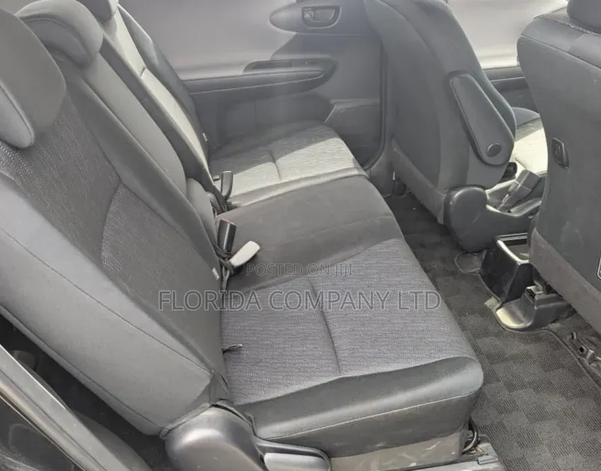 Toyota Wish 2011 Black