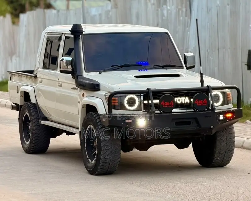 Toyota Land Cruiser 4.5 V8 TD 2016 White