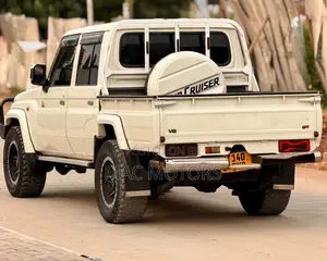 Toyota Land Cruiser 4.5 V8 TD 2016 White