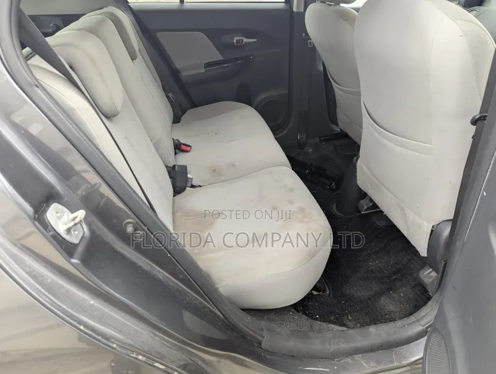 Toyota IST 2009 Gray