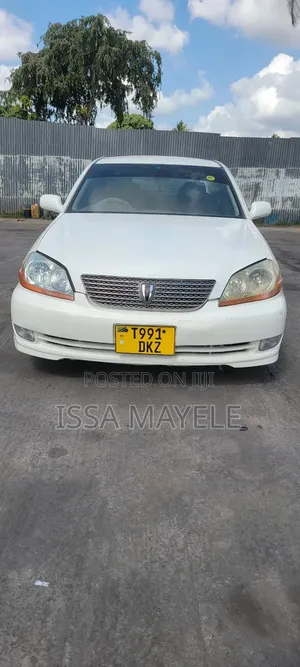 Toyota Mark II 2004 White