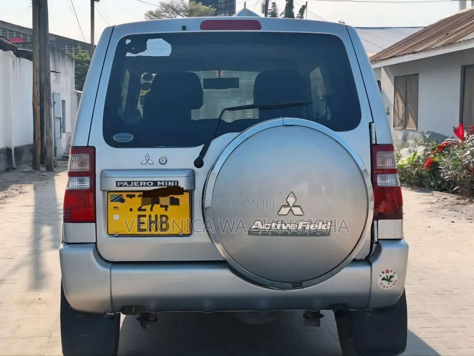 Mini Mini 2025 Silver
