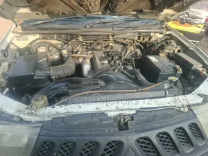 Mitsubishi L200 2009 White