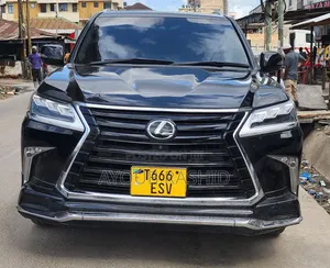 Lexus LX 2016 Black