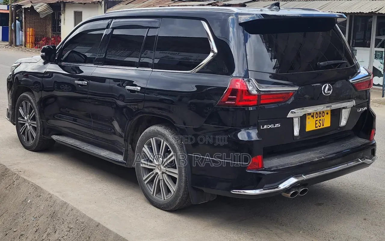 Lexus LX 2016 Black